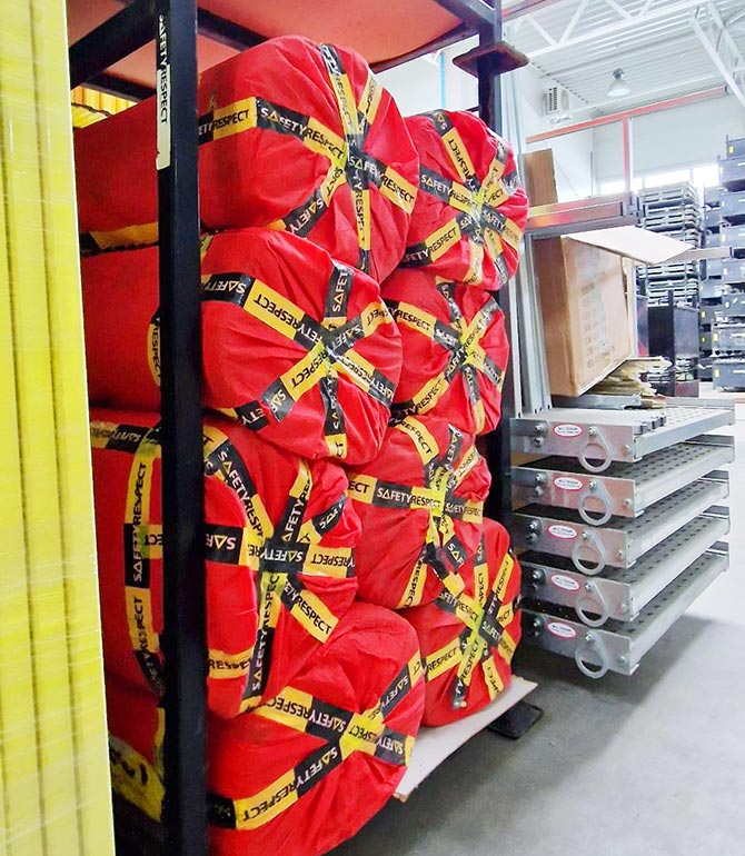 Safety mats for work places, construction sites, industry and more