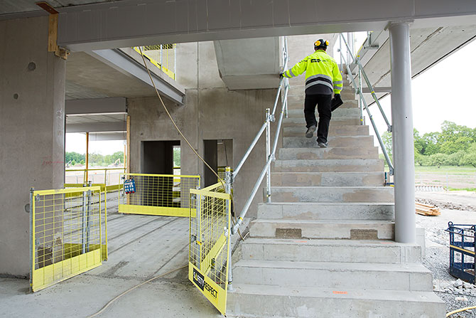 Edge protection stairs